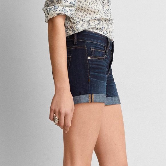 Hollister Medium Wash Denim Jean Shorts - Picture 4 of 11